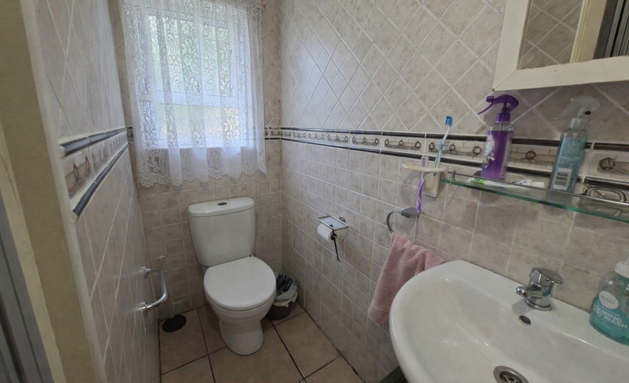 3 Bedroom Property for Sale in Dana Bay Western Cape